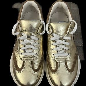 Tory Burch Gold Good Luck Trainer Size 7